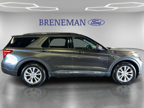 Used 2020 Ford Explorer XLT w/ Equipment Group 202A AWD/4WD image 5