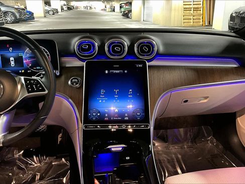 Used 2022 Mercedes-Benz C 300 Sedan image 7