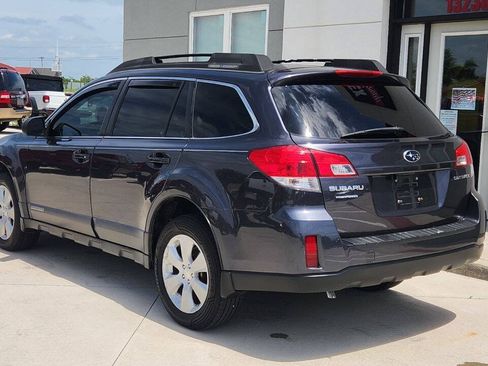 Used 2011 Subaru Outback 2.5i Premium AWD/4WD image 4