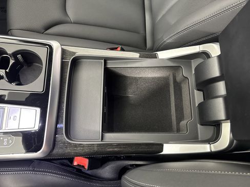 Used 2025 Audi Q7 3.0T Premium Plus w/ Premium Plus Package image 11