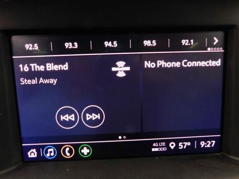 Used 2024 GMC Terrain SLE image 43