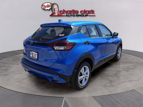 New 2025 Nissan Kicks Play S image 6
