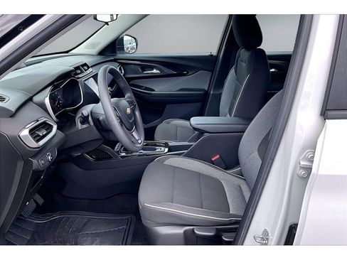 Used 2022 Chevrolet TrailBlazer LS FWD image 19