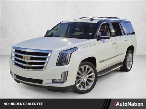Used 2020 Cadillac Escalade Luxury RWD image 1