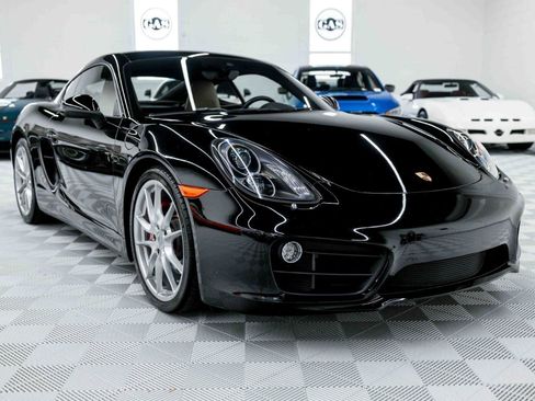 Used 2015 Porsche Cayman S image 5