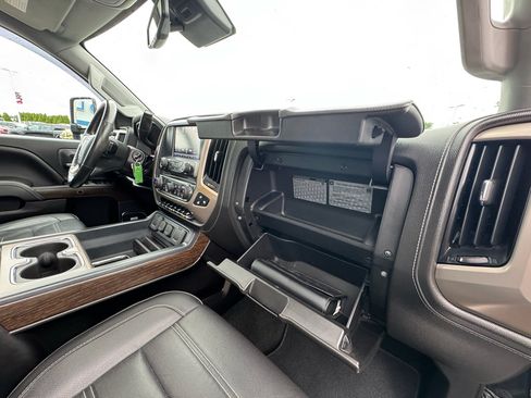 Used 2018 GMC Sierra 3500 Denali w/ Duramax Plus Package AWD/4WD image 13