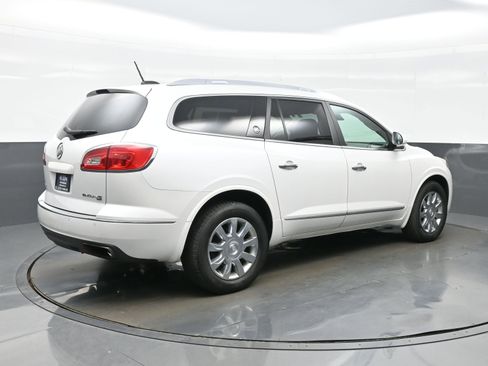 Used 2017 Buick Enclave Premium AWD/4WD image 6