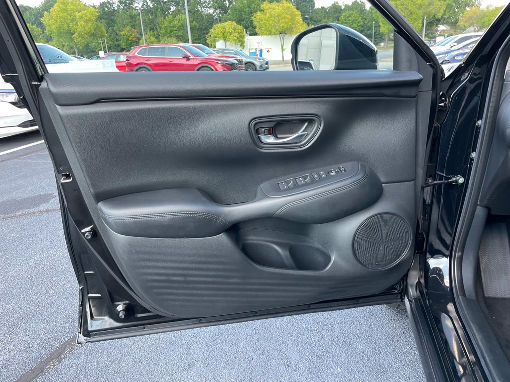 Certified 2026 Honda HR-V LX image 23