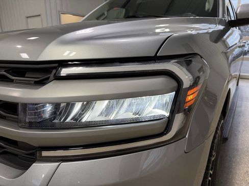 Used 2024 Ford Expedition Max XLT image 6