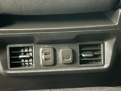 Used 2022 Chevrolet Silverado 1500 RST image 10