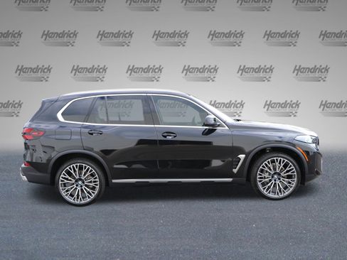 Certified 2026 BMW X5 sDrive40i image 9