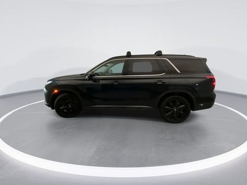 Used 2023 Hyundai Palisade XRT AWD/4WD image 3