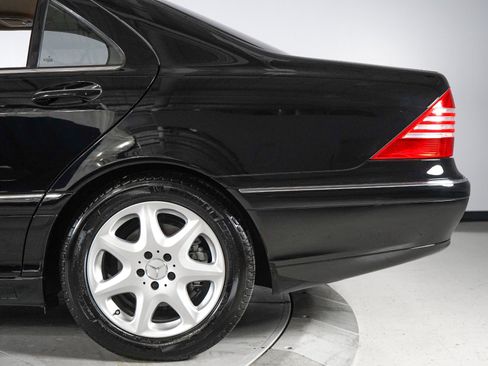 Used 2003 Mercedes-Benz S 500 4MATIC image 9