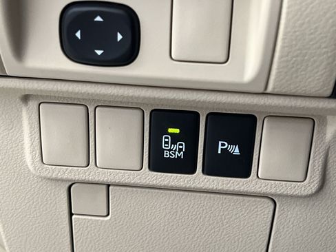 Used 2013 Lexus ES 350 w/ Luxury Pkg FWD image 40