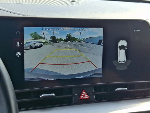 Certified 2023 Kia Sportage EX FWD image 18