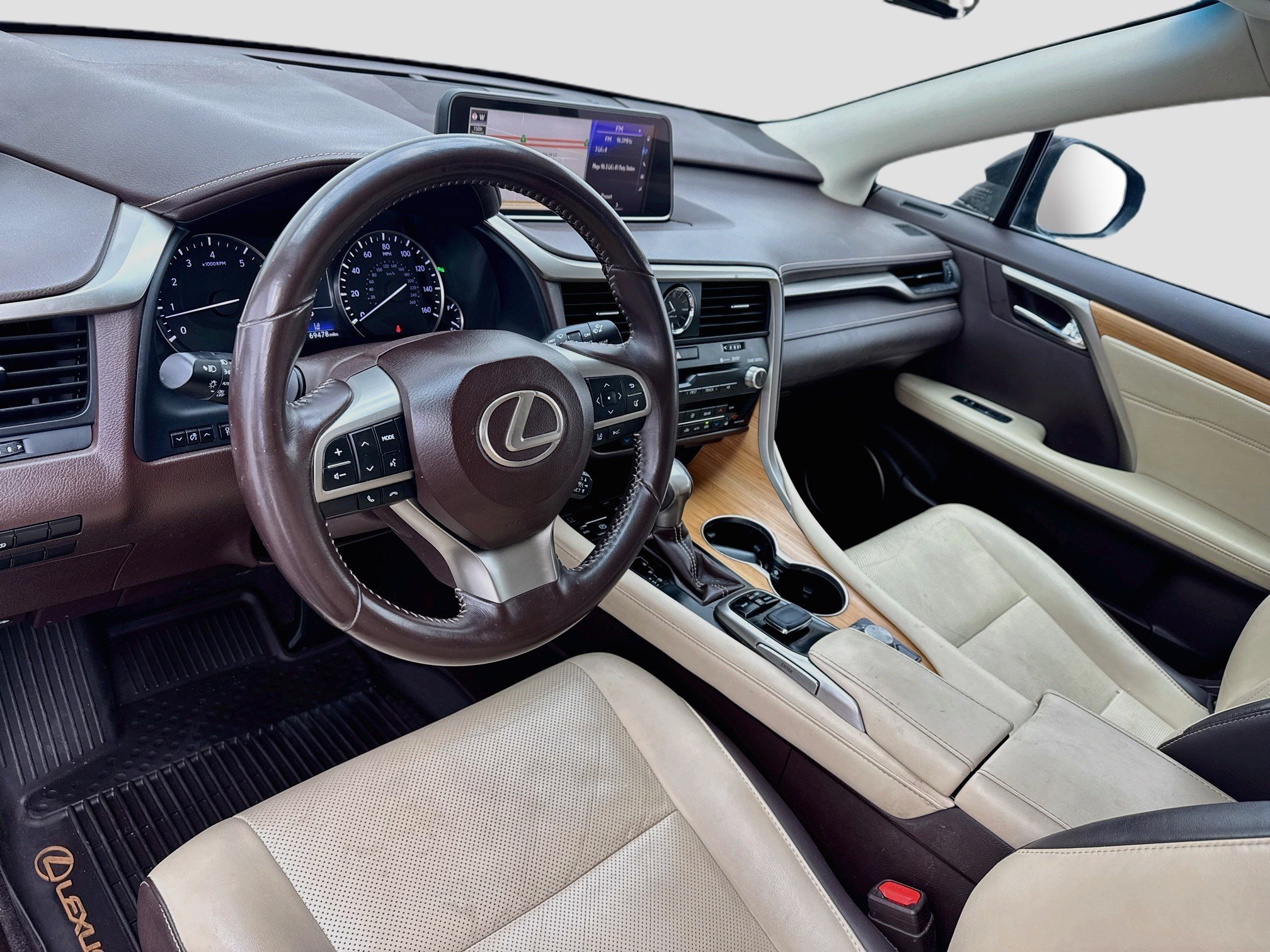 Used 2019 Lexus RX 350L AWD image 7