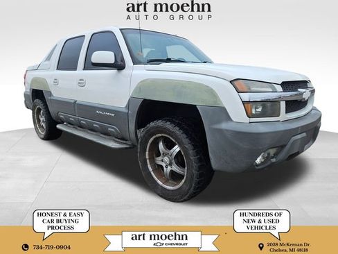 Used 2002 Chevrolet Avalanche 2WD image 1