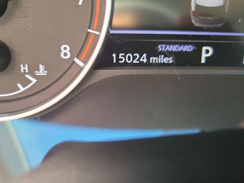 Used 2024 Nissan Rogue SV w/ SV Premium Package image 22