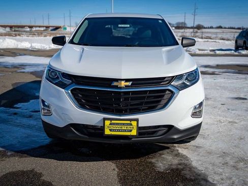 Used 2018 Chevrolet Equinox LS image 2