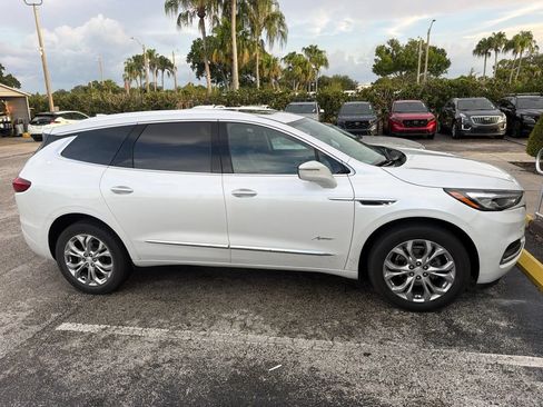 Used 2021 Buick Enclave Avenir w/ Avenir Technology Package AWD/4WD image 4