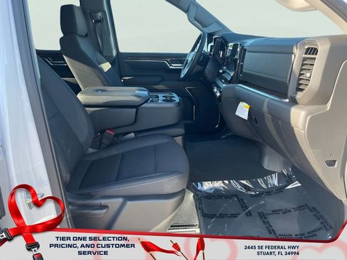 New 2025 GMC Sierra 1500 Elevation image 36