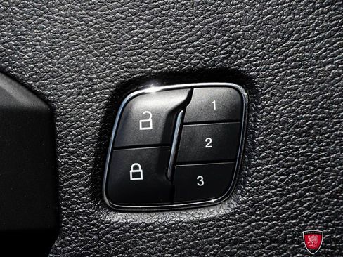 Used 2017 Ford F250 Platinum w/ Platinum Ultimate Package image 30