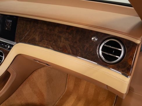 Used 2020 Bentley Continental GT AWD/4WD image 44