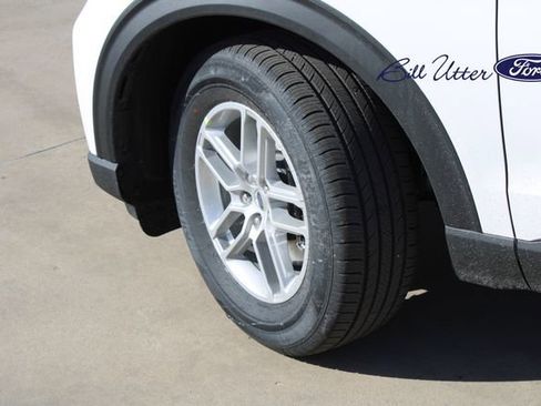 New 2026 Ford Explorer Active w/ Active Comfort Package image 5