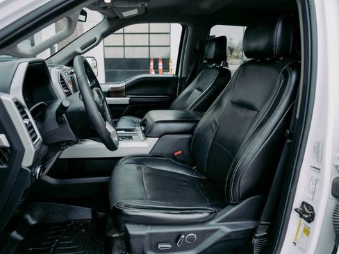 Used 2017 Ford F150 Lariat image 13