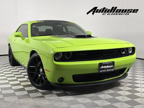 Used 2015 Dodge Challenger R/T Plus image 1