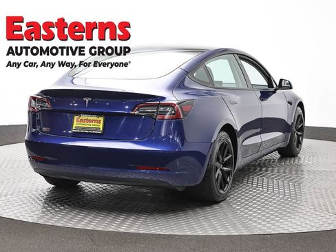Used 2023 Tesla Model 3 Standard Range RWD image 5