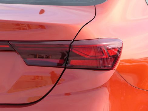 Used 2023 Kia Forte LXS w/ LXS Technology Package image 4