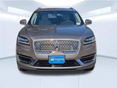 Used 2019 Lincoln Nautilus Select image 16