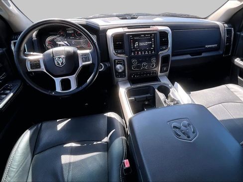 Used 2018 RAM 1500 Laramie w/ Convenience Group AWD/4WD image 16