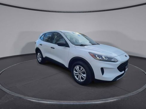 Used 2022 Ford Escape S image 2