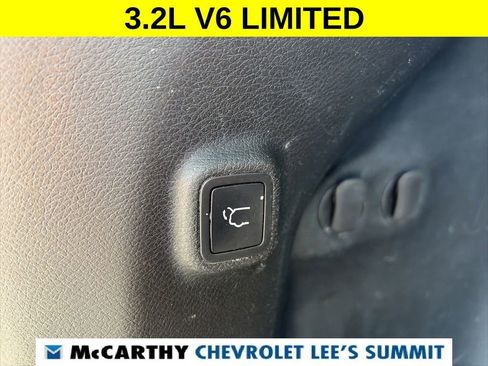 Used 2019 Jeep Cherokee Limited AWD/4WD image 46