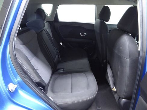 Used 2018 Kia Soul + image 29