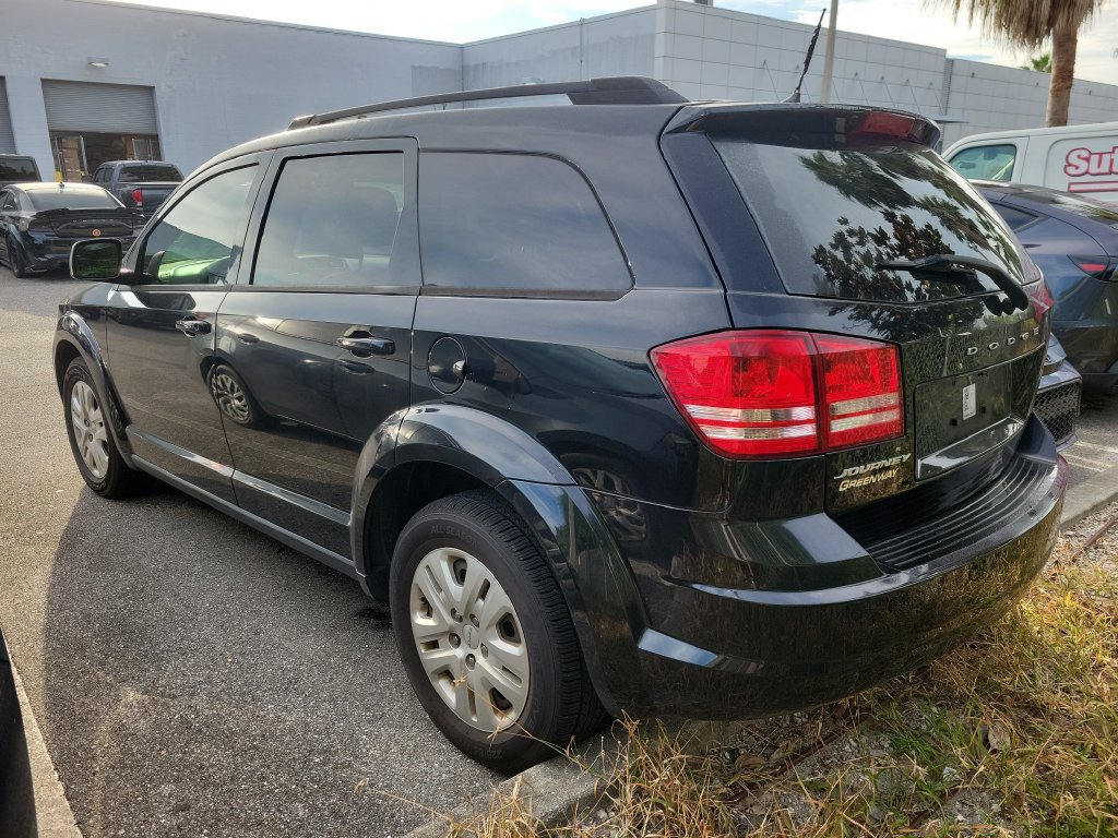 Used 2018 Dodge Journey SE FWD image 4