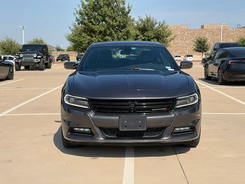 Used 2016 Dodge Charger SXT w/ AWD Plus Group image 2