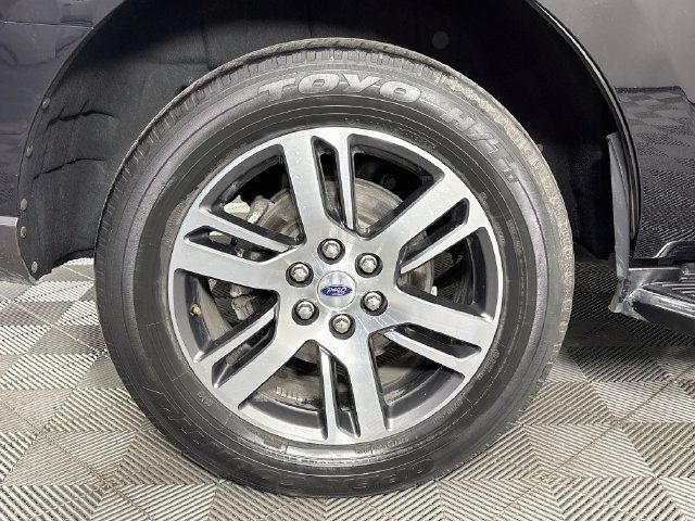Used 2022 Ford Expedition Limited RWD image 30