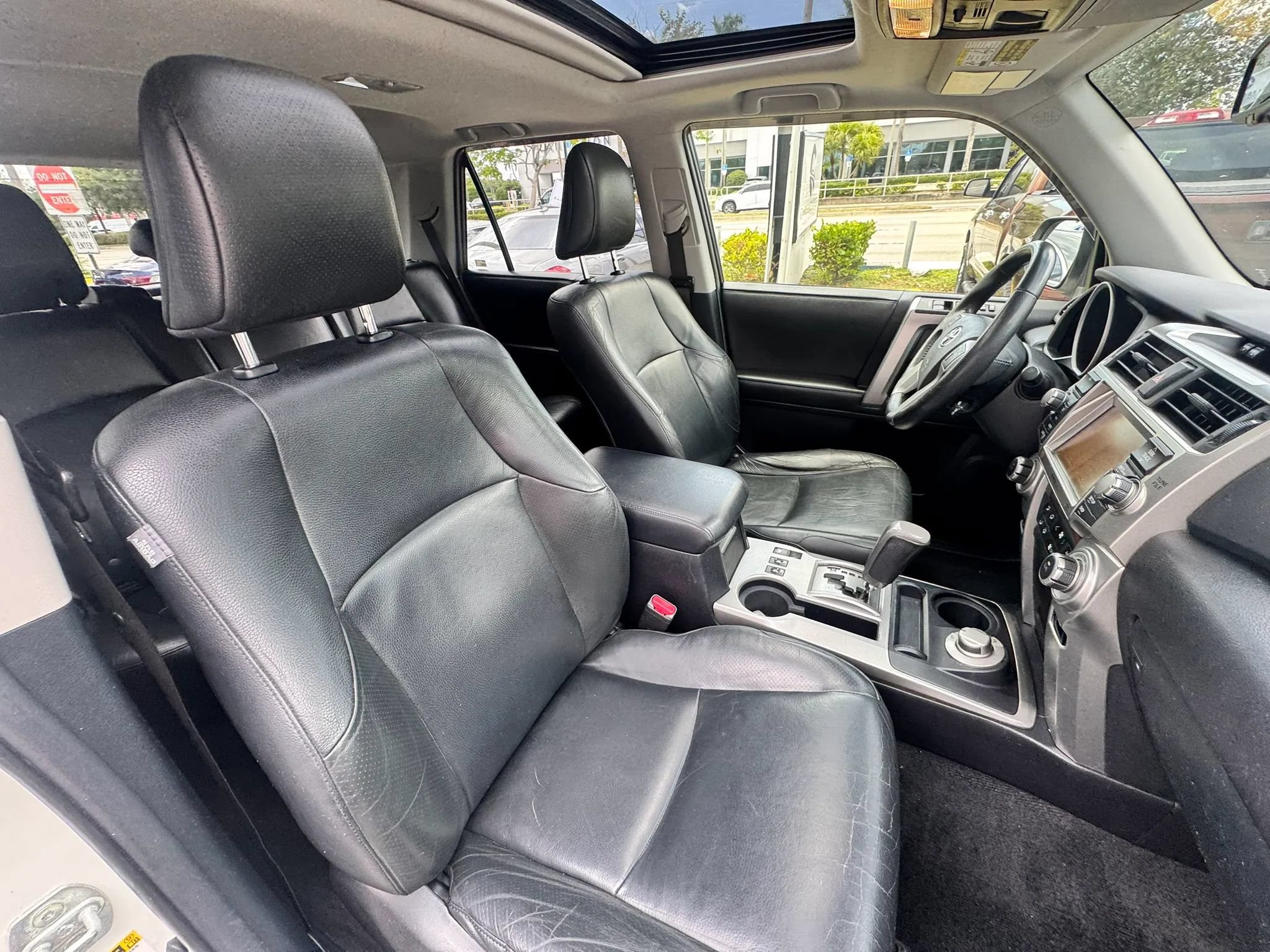 Used 2013 Toyota 4Runner Limited AWD/4WD image 25