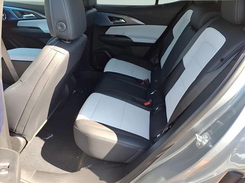 New 2026 Chevrolet Equinox EV LT image 17