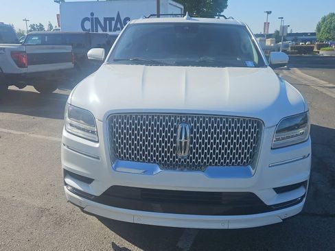 Used 2021 Lincoln Navigator L Reserve image 4