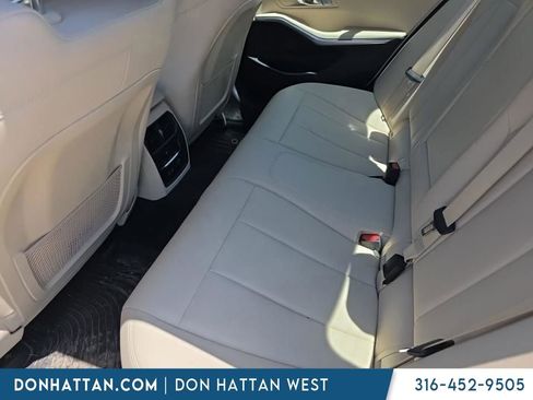 Used 2019 BMW 330i Sedan w/ Driving Assistance Package RWD image 9