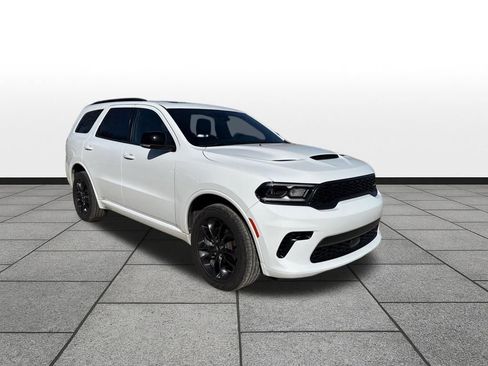 Used 2024 Dodge Durango GT image 3