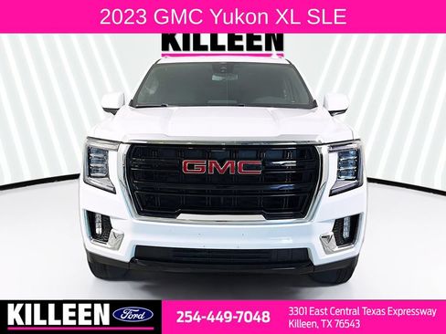 Used 2023 GMC Yukon XL SLE RWD image 2