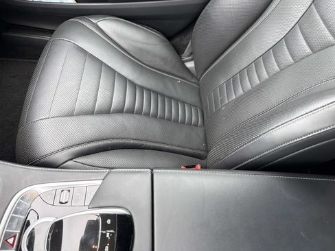 Used 2019 Mercedes-Benz S 560 Sedan image 16