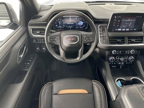 Used 2024 GMC Yukon AT4 AWD/4WD image 11