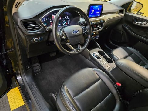 Used 2021 Ford Escape SEL image 27