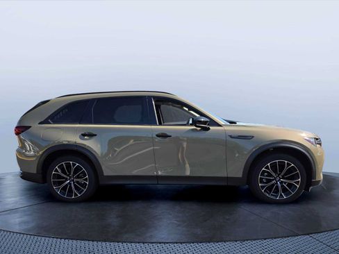 Certified 2025 MAZDA CX-70 Plug-In Hybrid w/ Premium Pkg AWD/4WD image 7